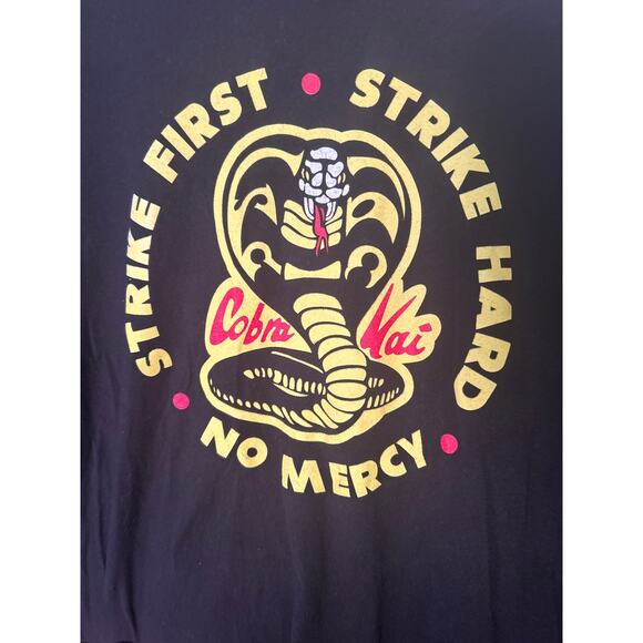 Cobra Kai Short Sleeve Tshirt XL Black Strike First, Strike Hard, No Mercy - Picture 1 of 4